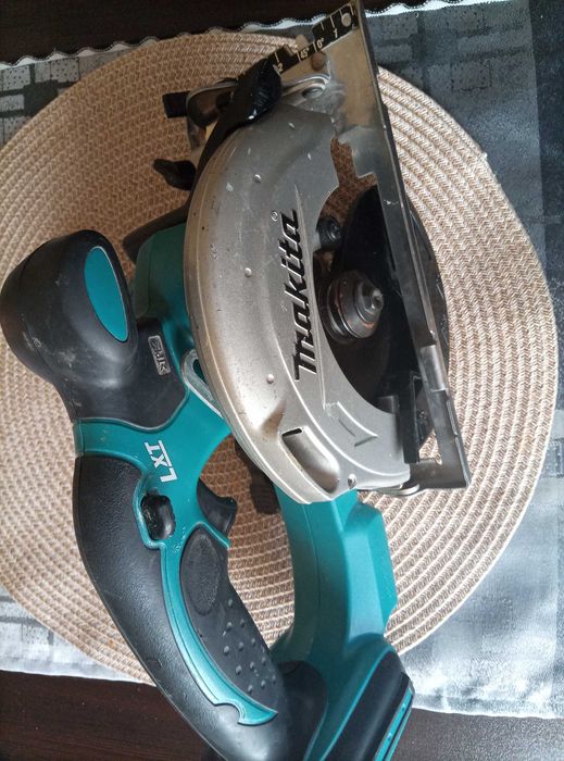 Акумулаторен циркуляр Makita dss501
