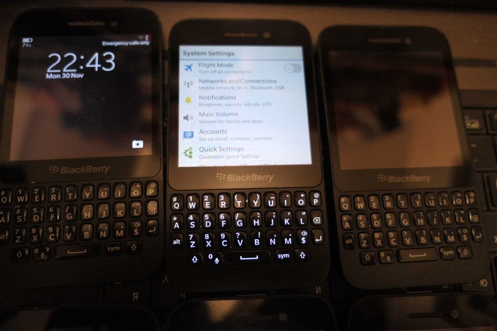 BlackBerry Q10 si Q5 TouchScreen WIFI 4G 5 MP Codate Retea Straina