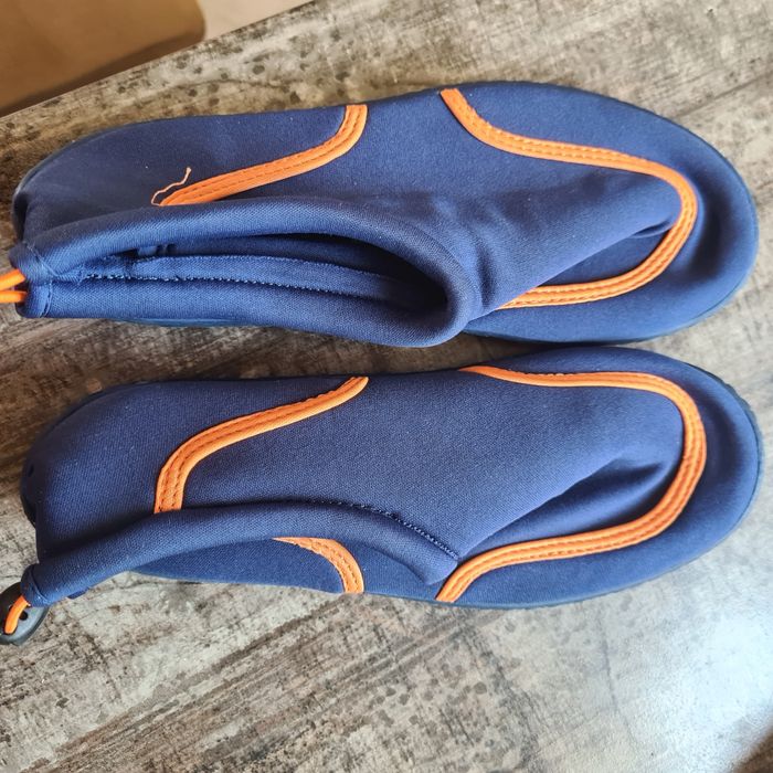 Обувки за плажа - чисто нови