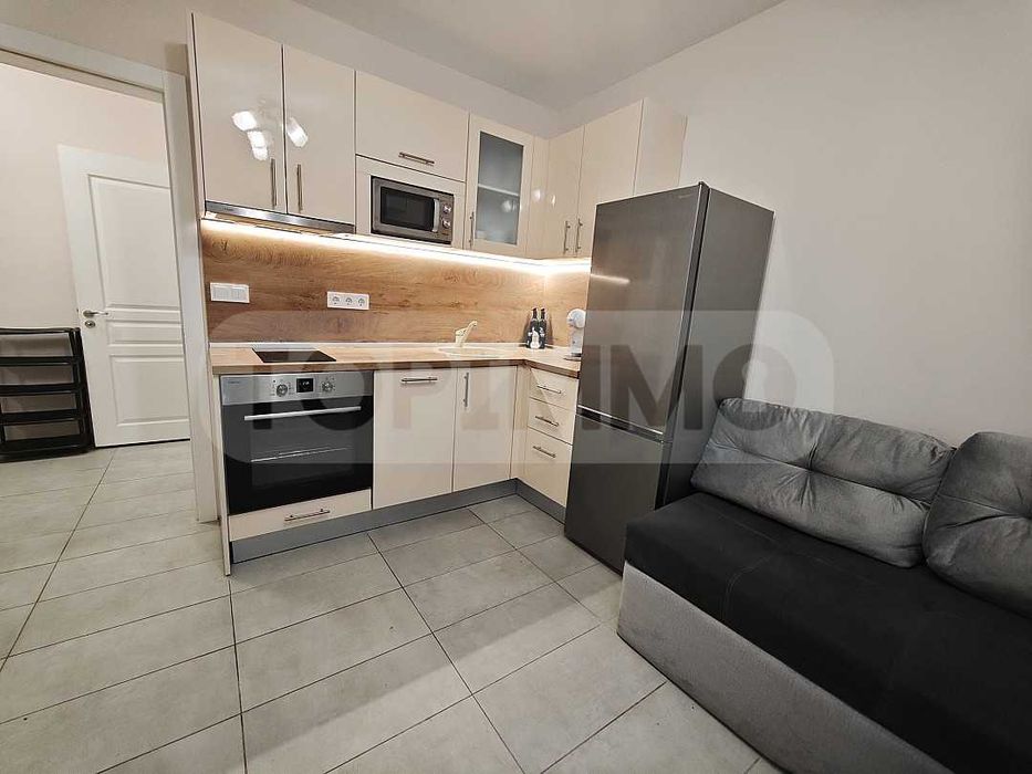 Дава се под наем Едностаен апартамент в Варна, Център - 80 кв.м за 800 € - Снимка #1