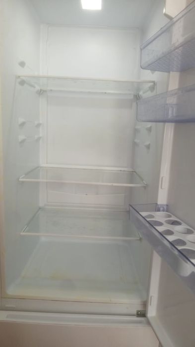 Отдам холодильник за фрукты