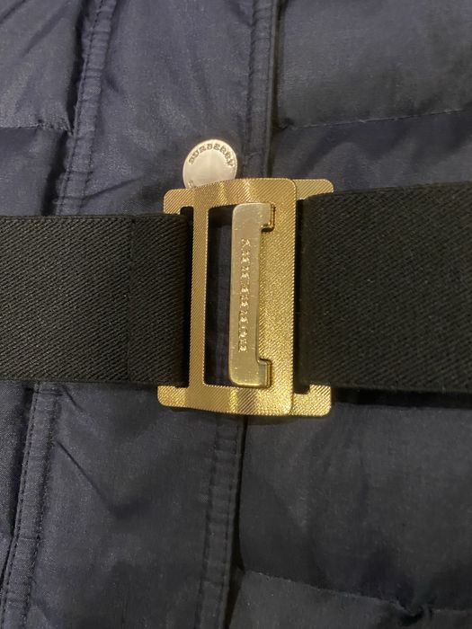 Продам брендовый пуховик , Burberry