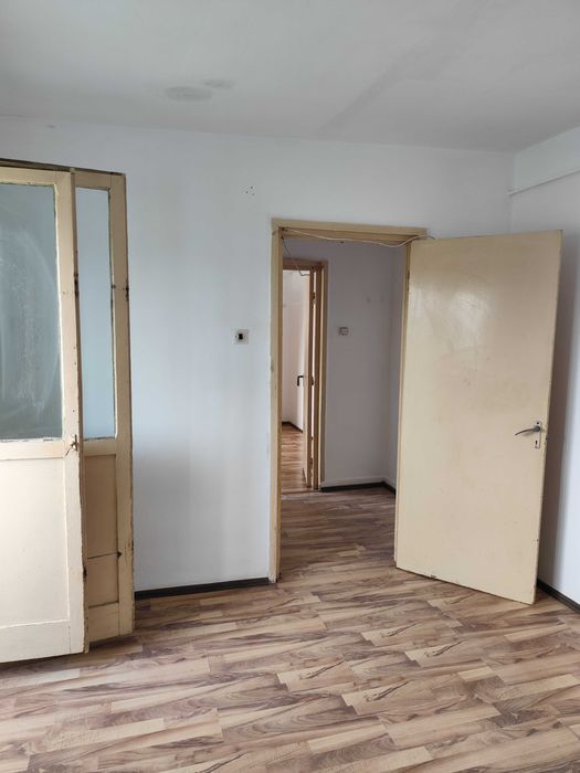 Vând Apartament 2 cam. Roșiorii de Vede