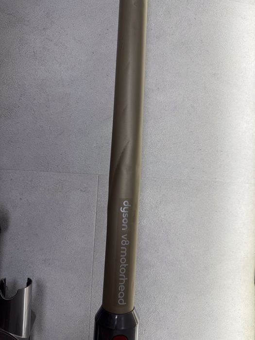 Aspirator Dyson V8 Absolute