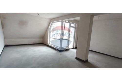 Продава апартаменти