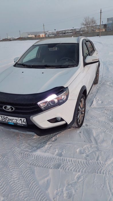 Продам автомобиль Лада Веста SW Cross