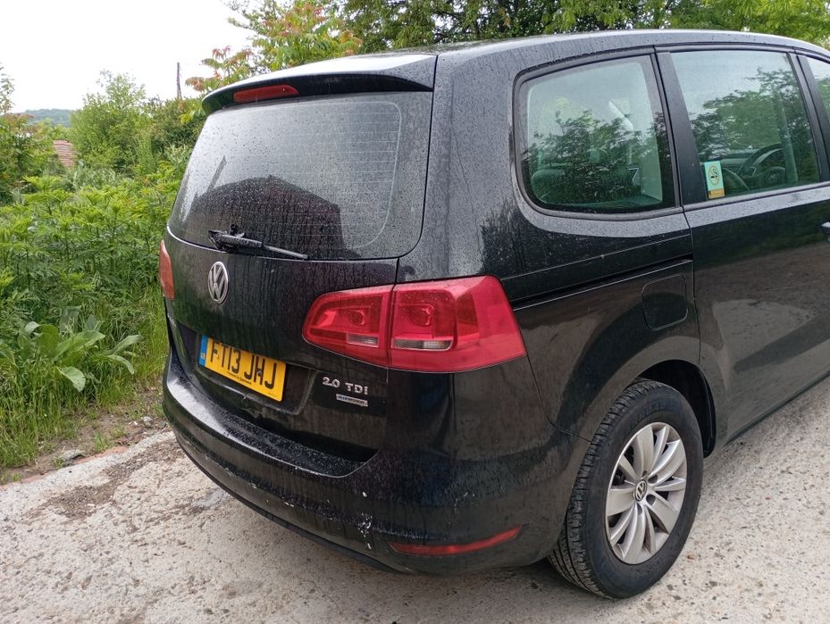 Фолксваген Шаран 2.0 тди дсг 140 коня  2013 год