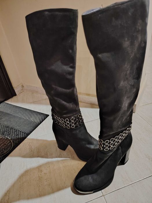 Дамски елегантни ботуши