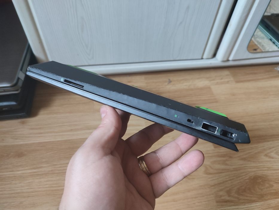 Carcasa Completa + Tastatura + Balamale - HP Pavilion GAMING- HP 15-CX