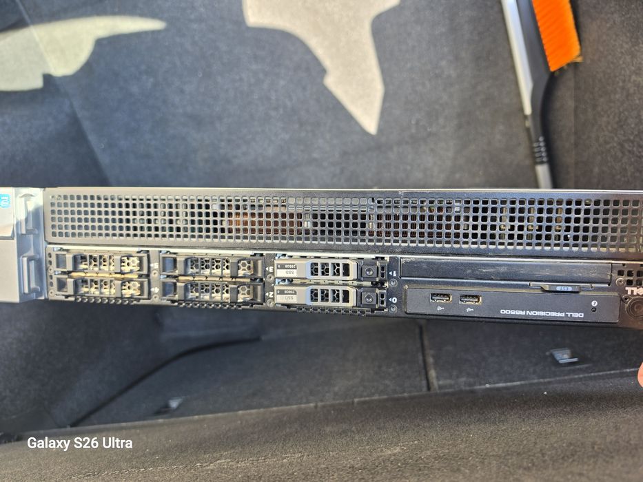 Компютър Dell workstation R5500