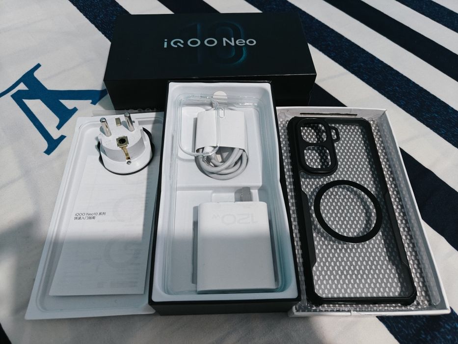 Игровой iQOO Neo 10