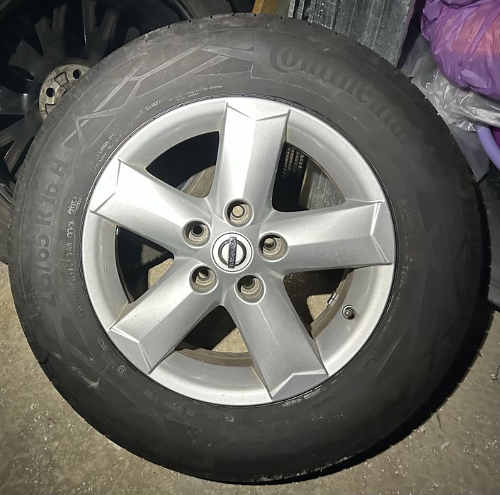 Roti Nissan Qashqai Duster 215 65 16 vara