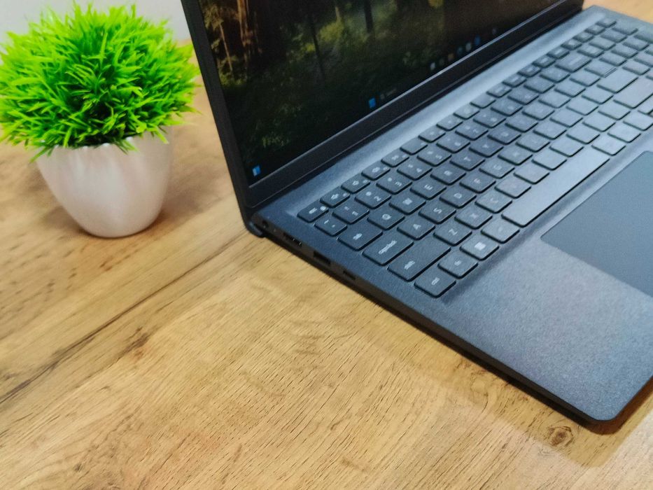 [ARZON] Noutbuk Dell Inspiron 15 3530 Intel Core i3/DDR4 8Gb/SSD 512Gb