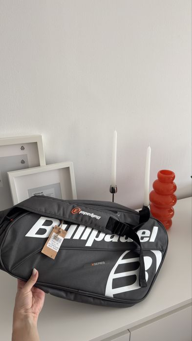 Geanta/ rucsac tenis/padel Bullpadel noua