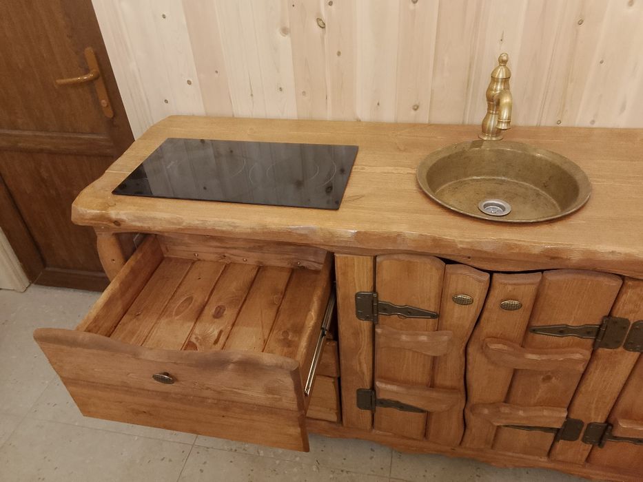 Деревянная мебель под старину