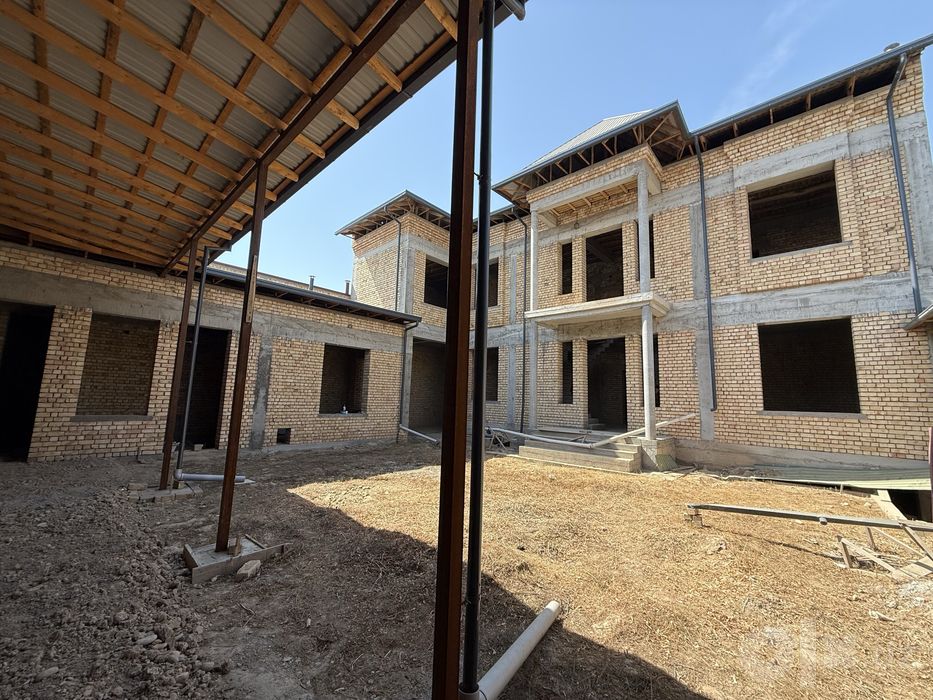 Xovli 5.2 sotiq sotiladi