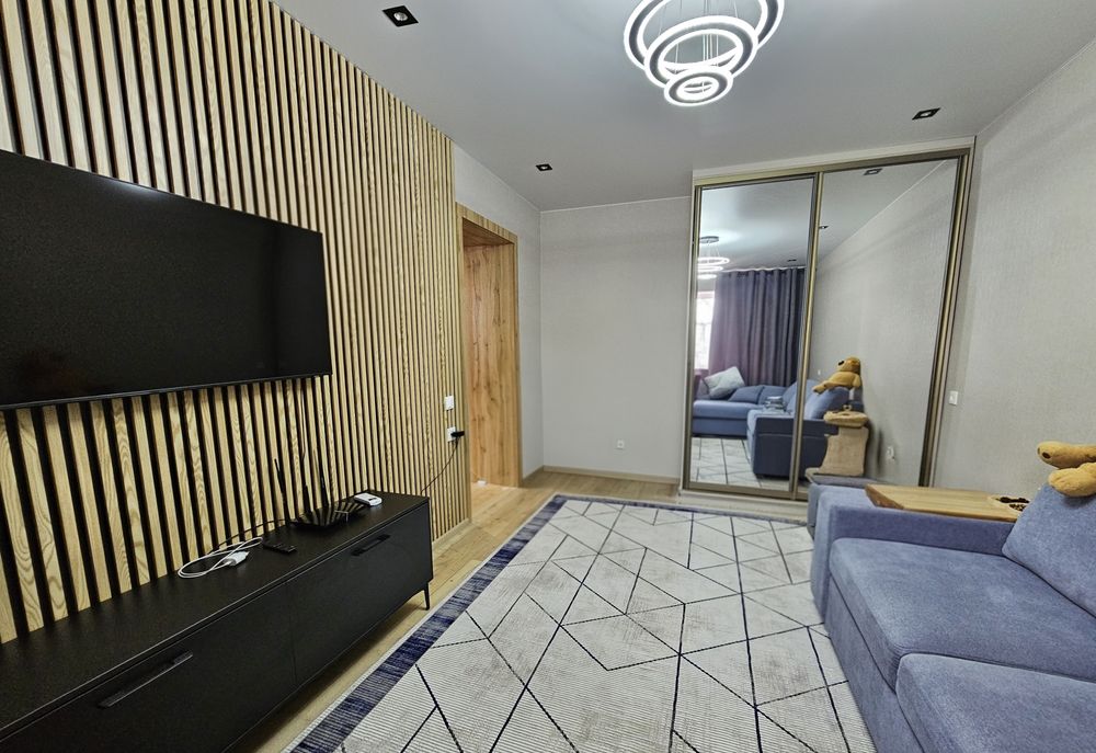 Метро Хамза улица Мукими продаю Однокомнатную