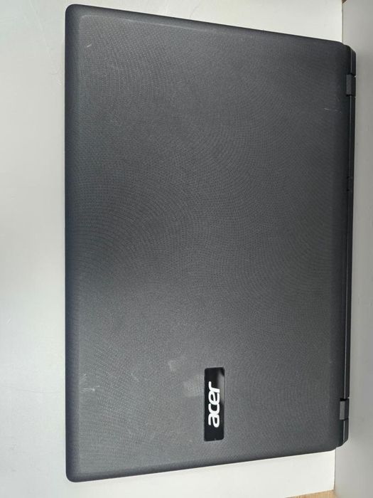 Laptop Acer, 4GB RAM, 1TB ROM, procesor AMD A8-6410 -P-