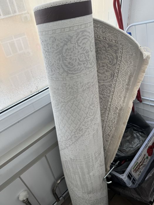 Ковер продам одинь новый второй буу