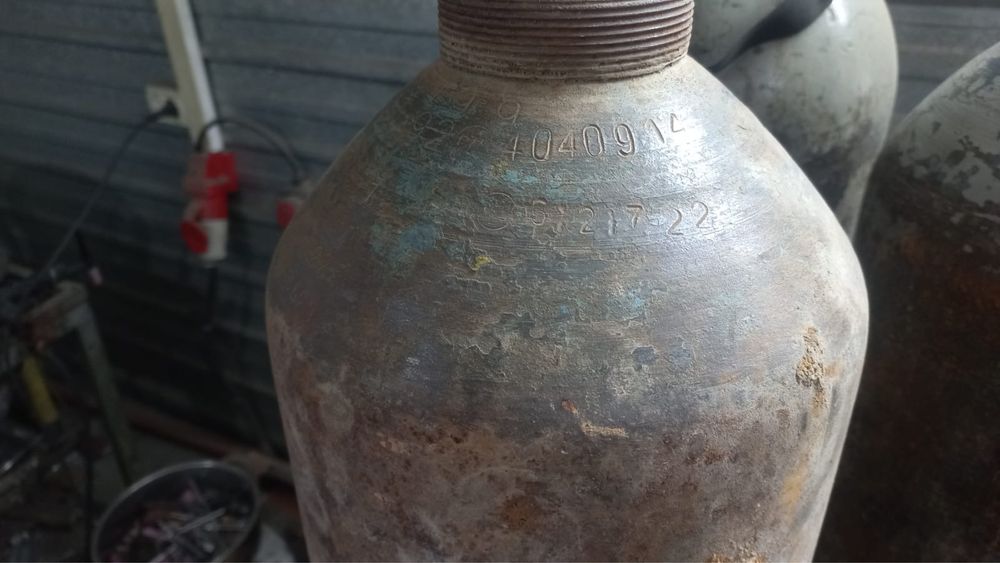 Углекислотный и Кислородный баллон