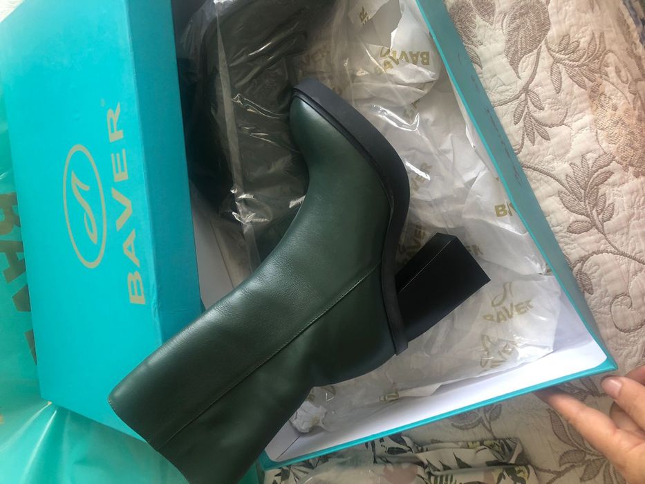 Продам женские сапоги