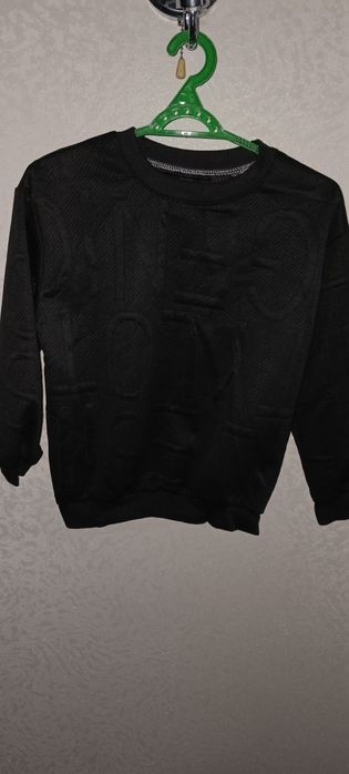 Продаю  детскую кофту