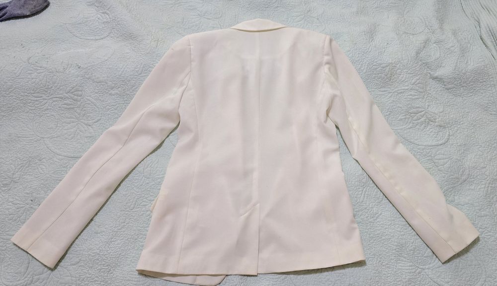 Белый пиджак Top Secret