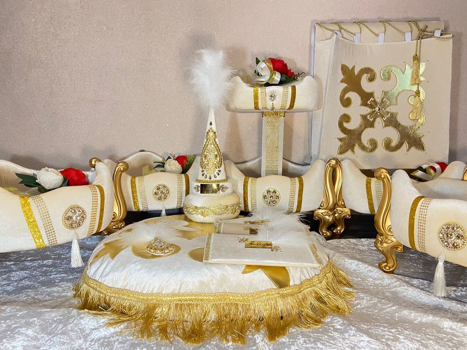 Корзины на ножках для мероприятий