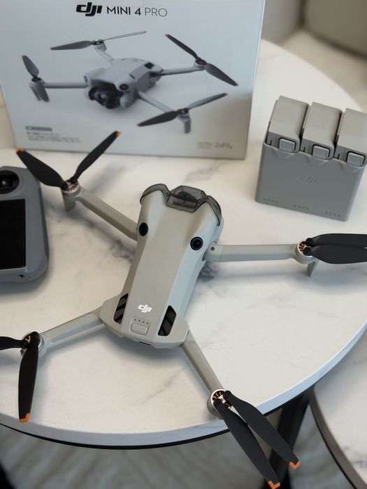 Дрон DJI mini 4 Pro fly more combo