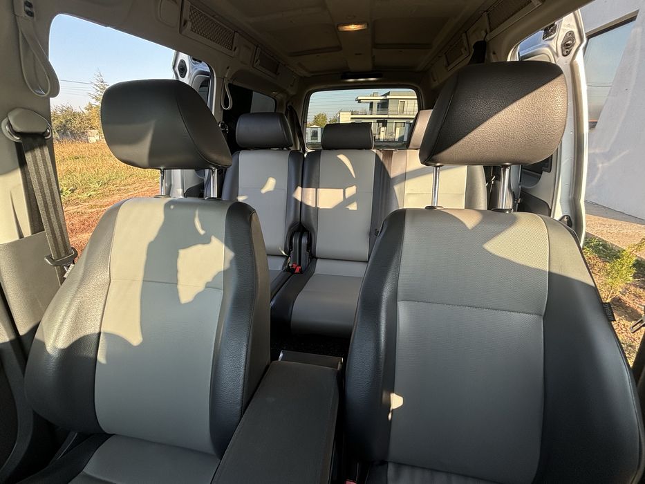Volkswagen Caddy Maxi 2.0 TDI Trendline DSG, 7 locuri