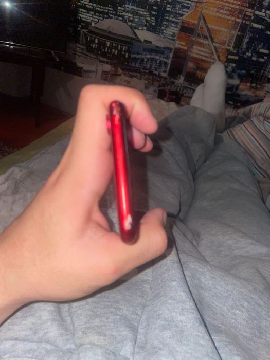 Продам iphone xR