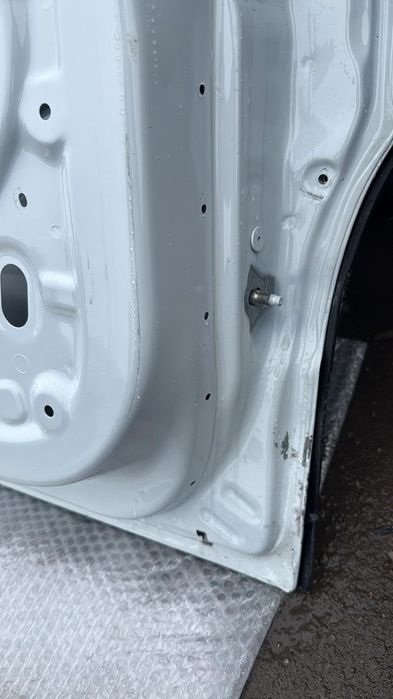 Ușă stânga dacia duster 3