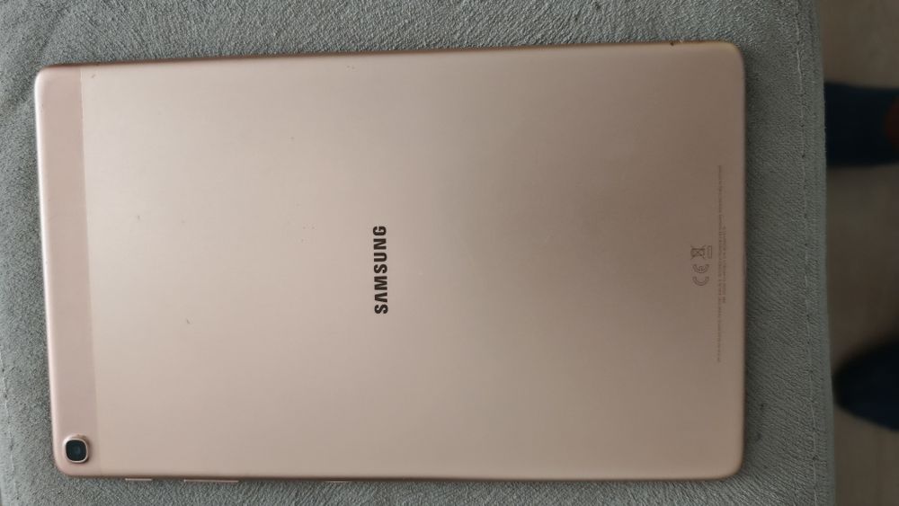 Таблет Samsung SM-T515 GALAXY Tab А  10.1 32GB