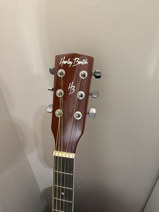 ЧИСТО НОВА Акустична китара Harley Benton D-120 NT (Неизползвана)