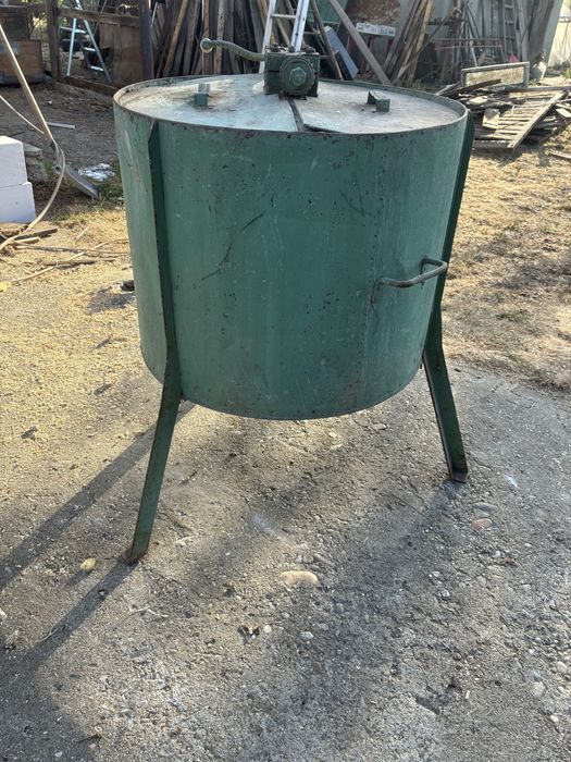 Centrifuga miere din tabla stare buna