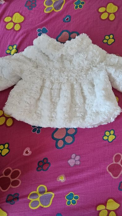 Бебешко палтенце и елечета