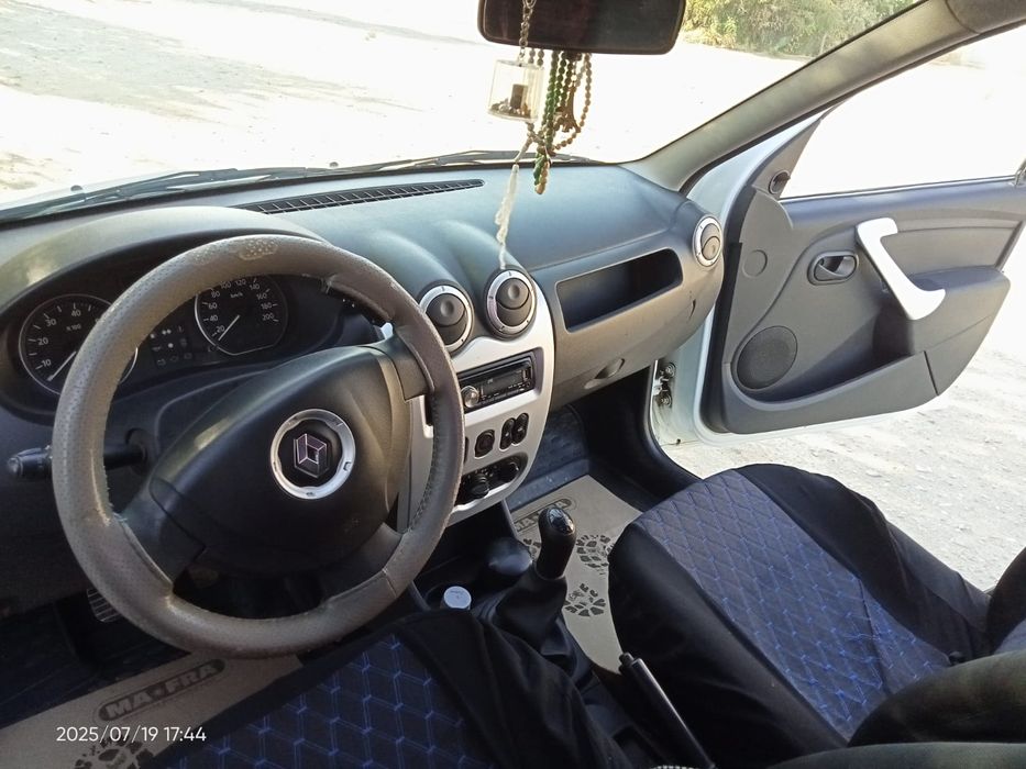 Сатылады Рено Логан 2013жылгы..