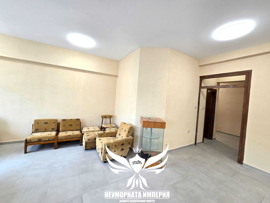 Под наем 76кв помещение, офис студио салон ателие в Асеновград център