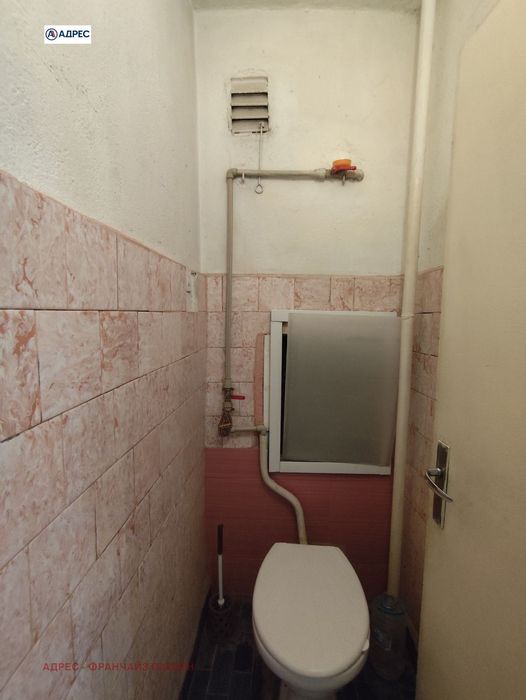 Продава се Двустаен апартамент в Плевен, Идеален център - 58 кв.м за 1466 €/кв.м - Снимка #8