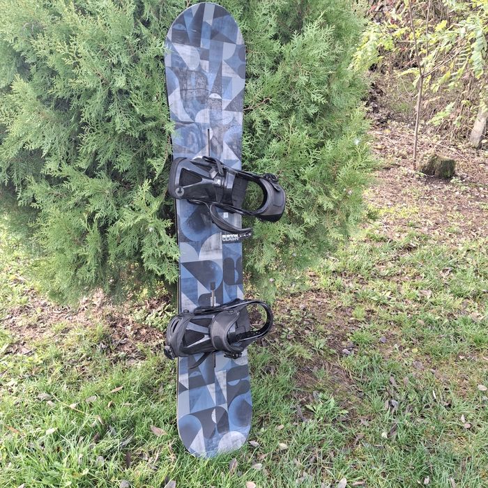 Placa snowboard Burton Channel 145 + legaturi Burton EST