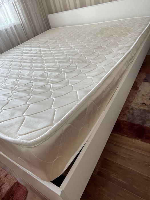 Продам матрас двухспальный 160*200