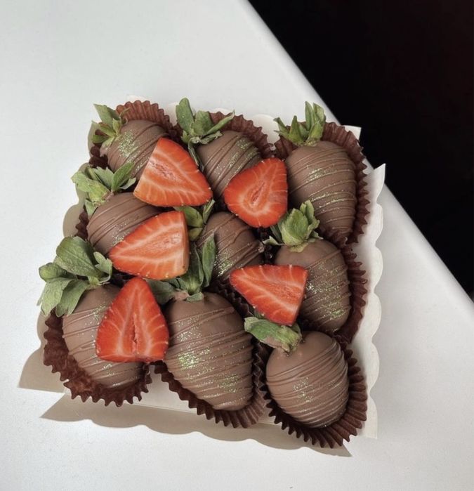 Клубника в шоколаде Алматы