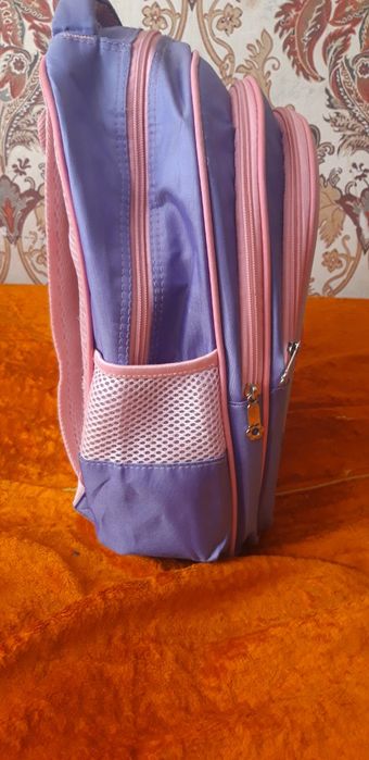 Продам школьный рюкзак для девочек