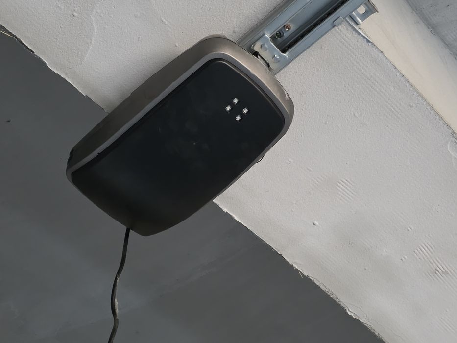 Секциони врати 2 броя