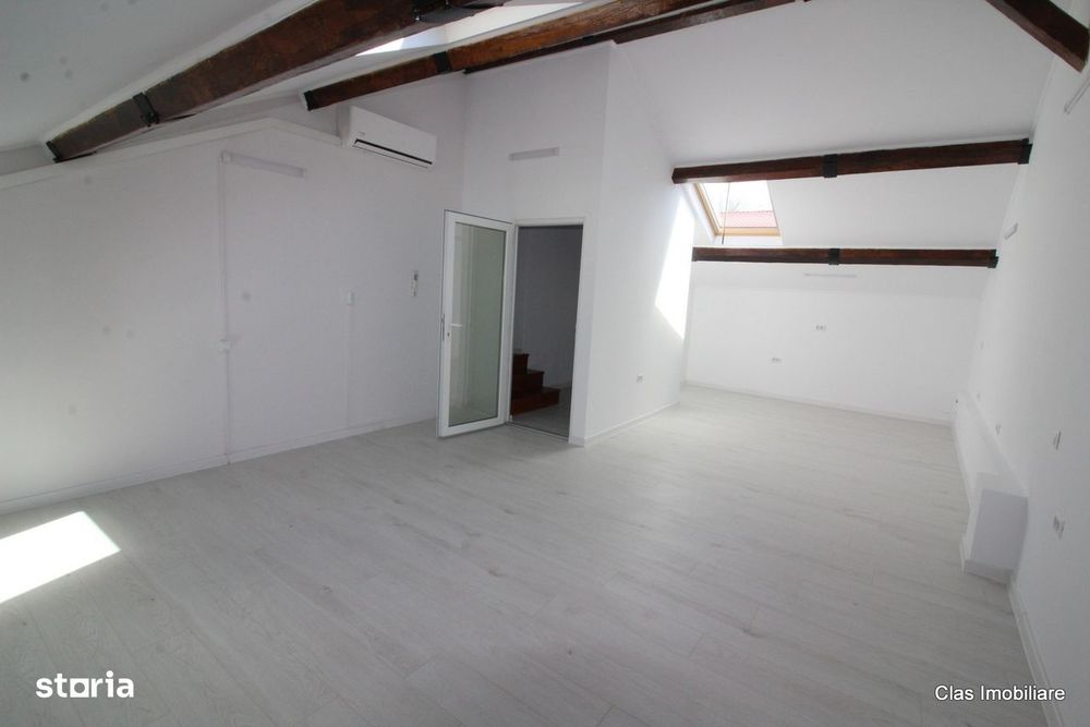 Spatiu Comercial Cladire pe colt cu 2 intrari si locuri de parcare !!