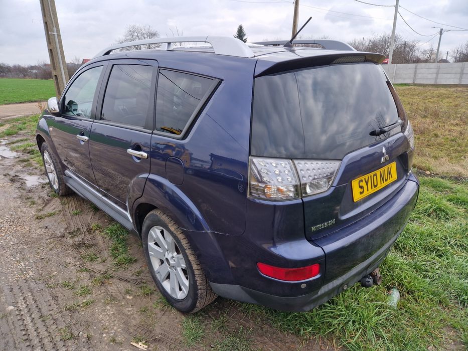 Dezmembrez Mitsubishi Outlander 2.2 156 cp 2007-2011