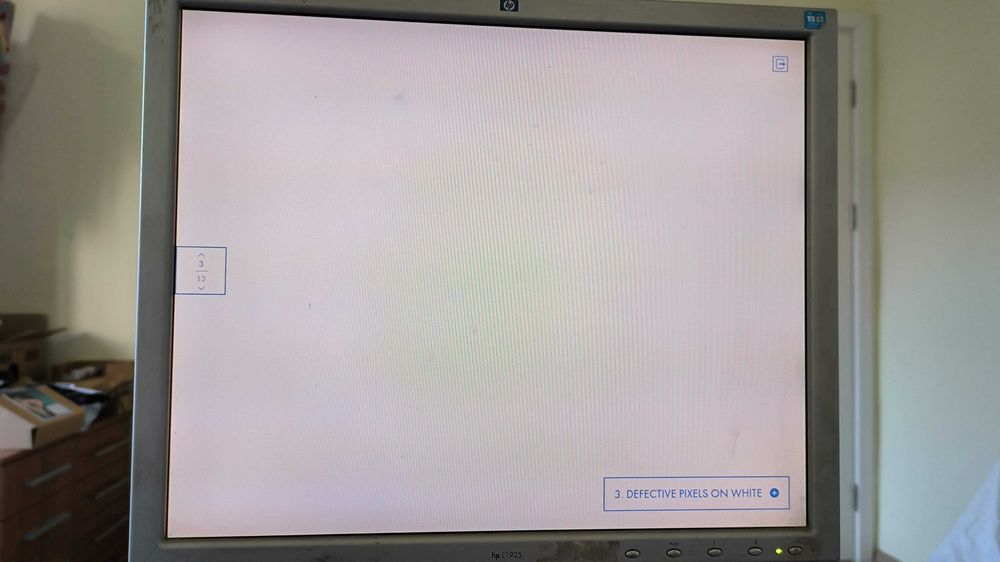 Монитор HP L1925 19 Инча 75Hz 1280x1024 4:5. DVI-I/VGA