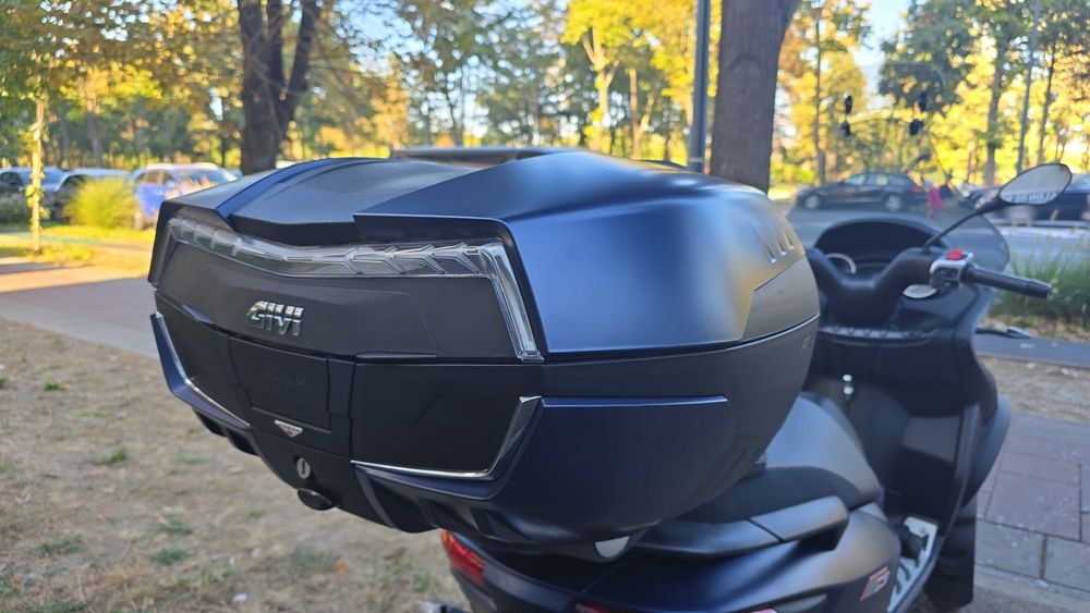 Piaggio MP3 500 HPE Sport Advanced — Ca NOU! Doar 3.500 KM | Permis Cat. B |