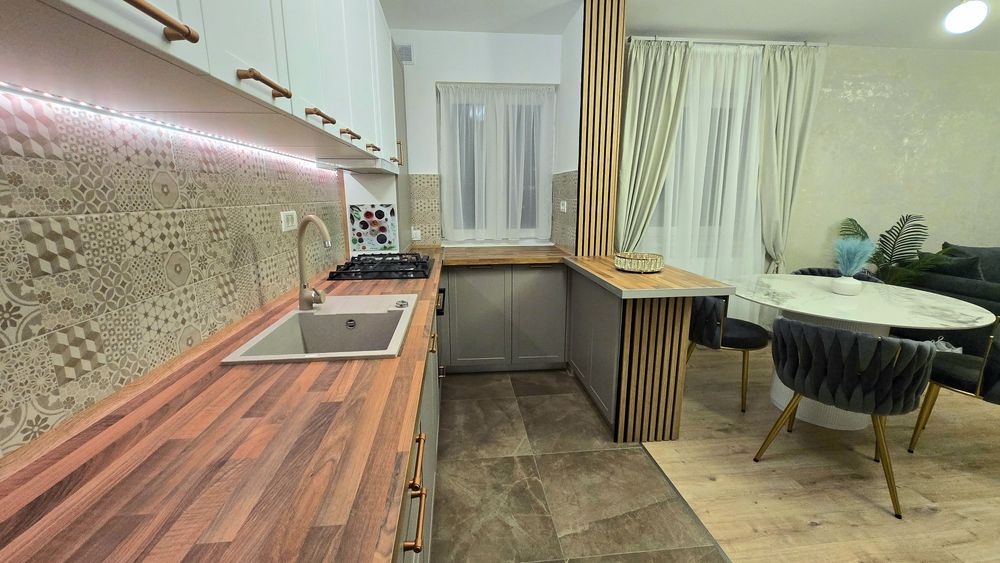 Apartament Luxury Coresi 2 camere