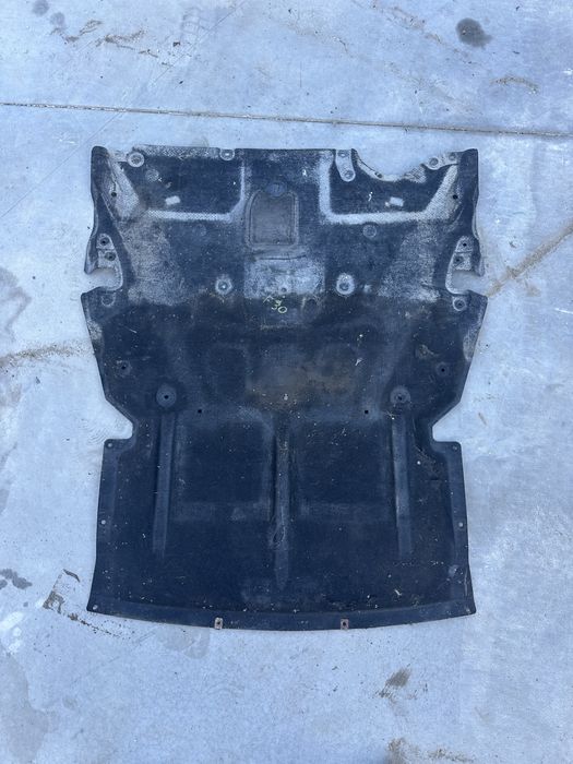 Scut motor BMW f30 F31 / seria 3 / stare perfecta OEM